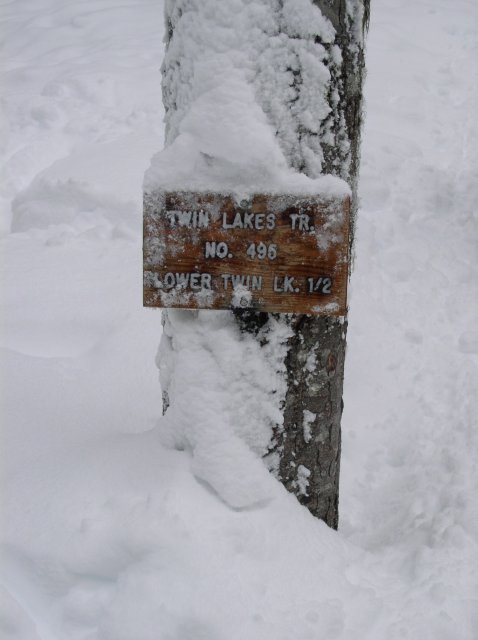 Frog Lake Snowshoe Jan 21 2005 007 